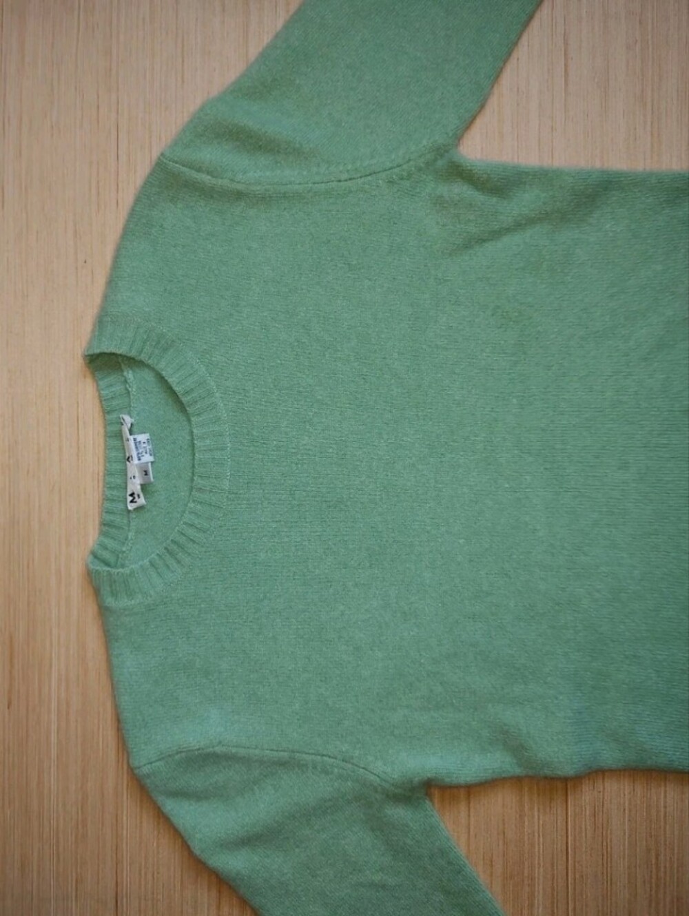 MAD M.A.D. 100% Cashmere Pullover Sweater Green Knit 3/4 Sleeve Mint Crew Neck M - Picture 3 of 16